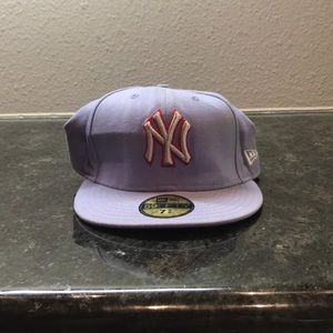 Light purple Yankees fitted cap